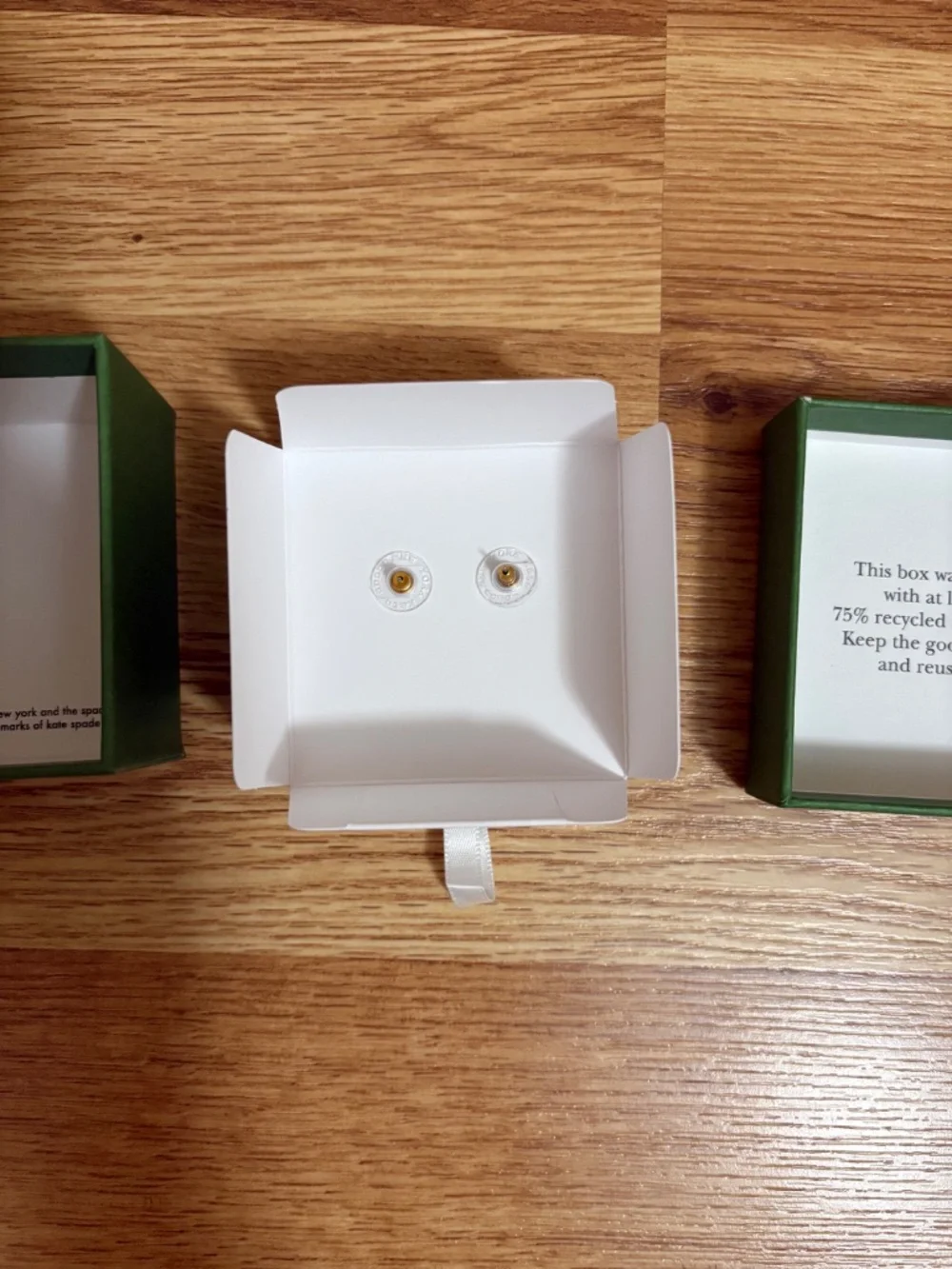 NIB Kate Spade bright ideas stud earrings